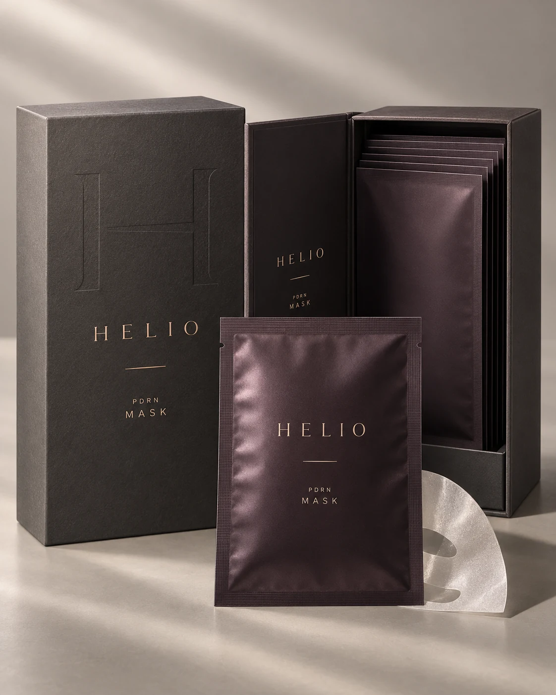 Flexible cosmetic pouch and sachet packaging